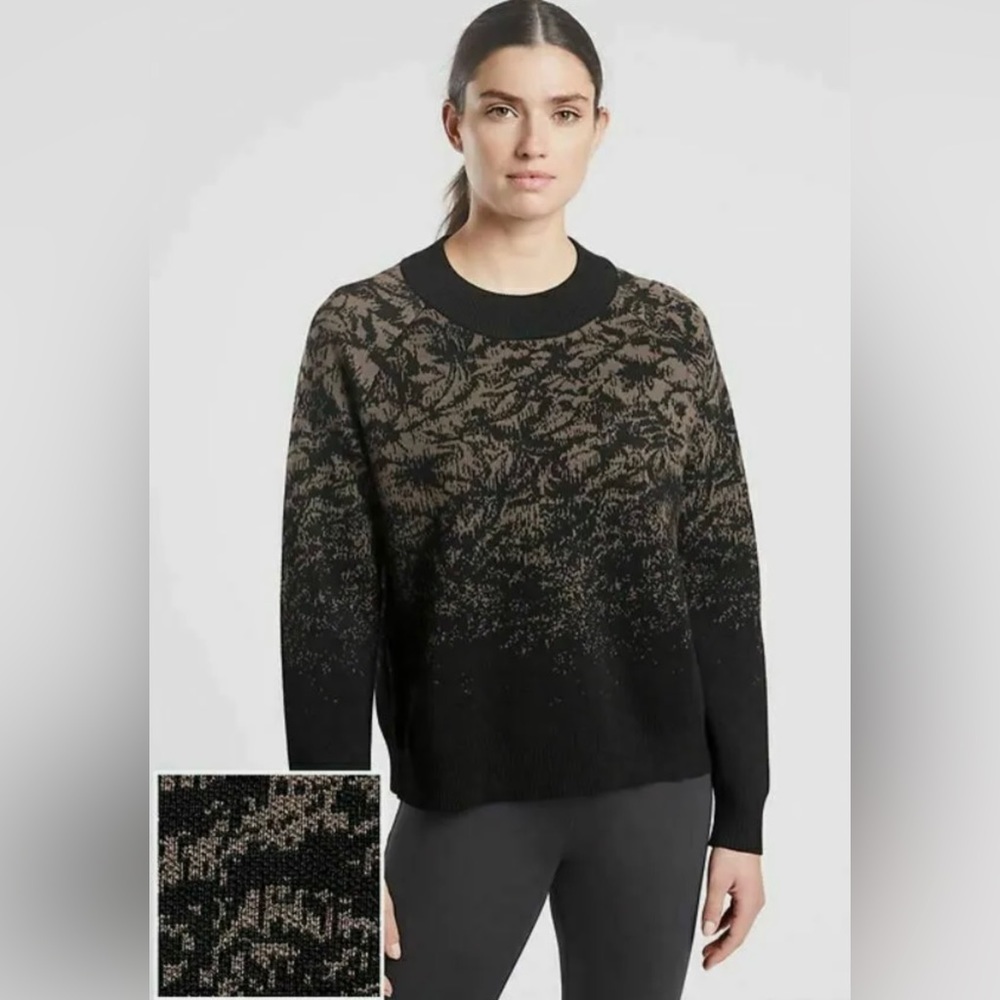 Athleta Jacquard Textured Crew Pullover Sweater Frosted Floral Charcoal Grey